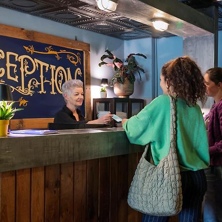 Stayokay Hostel Eindhoven - Blue Collar Екстер'єр фото