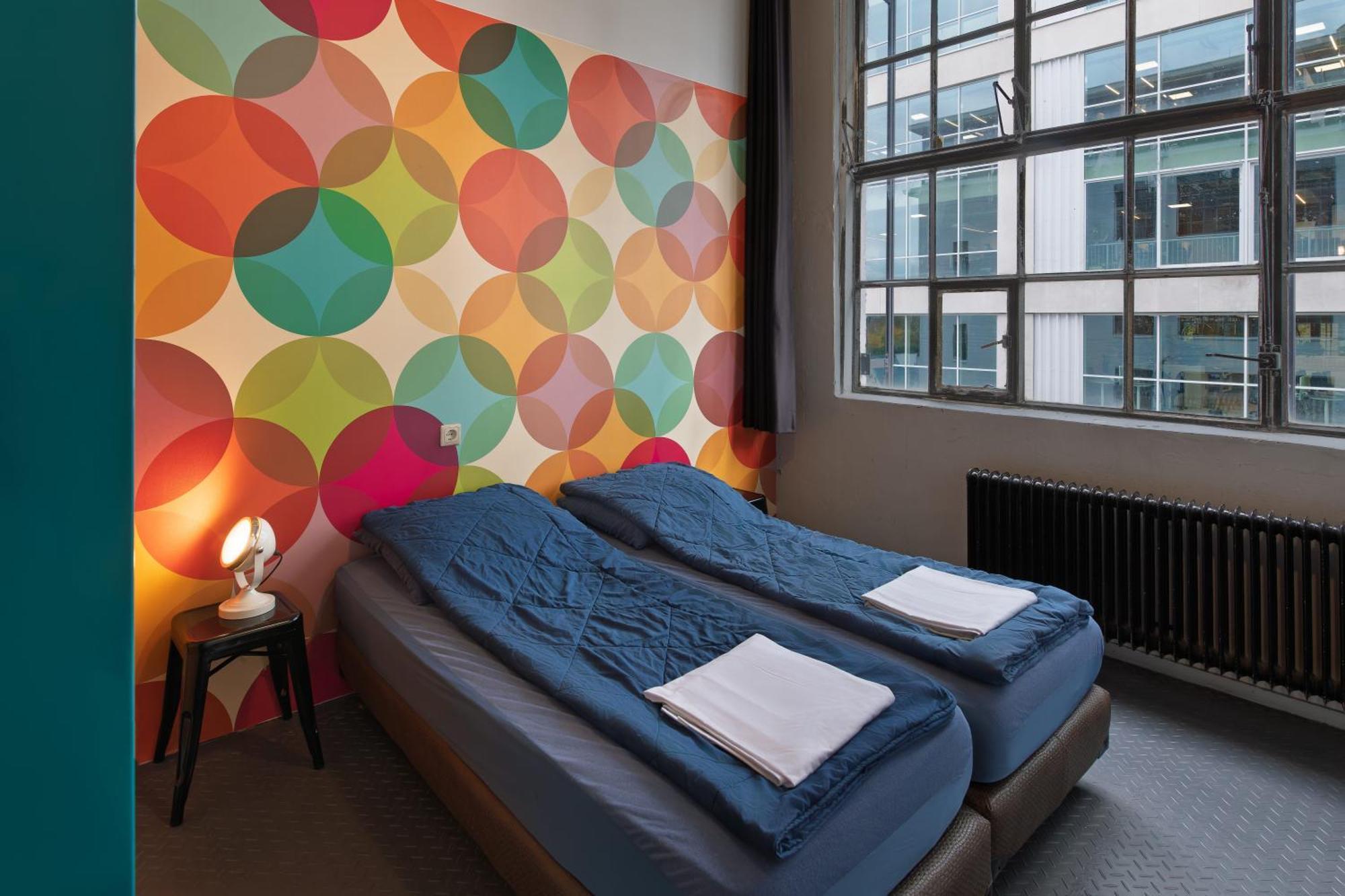 Stayokay Hostel Eindhoven - Blue Collar Екстер'єр фото