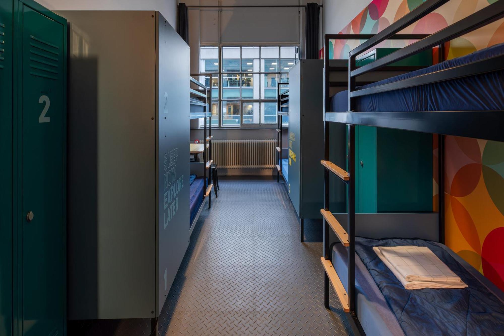 Stayokay Hostel Eindhoven - Blue Collar Екстер'єр фото