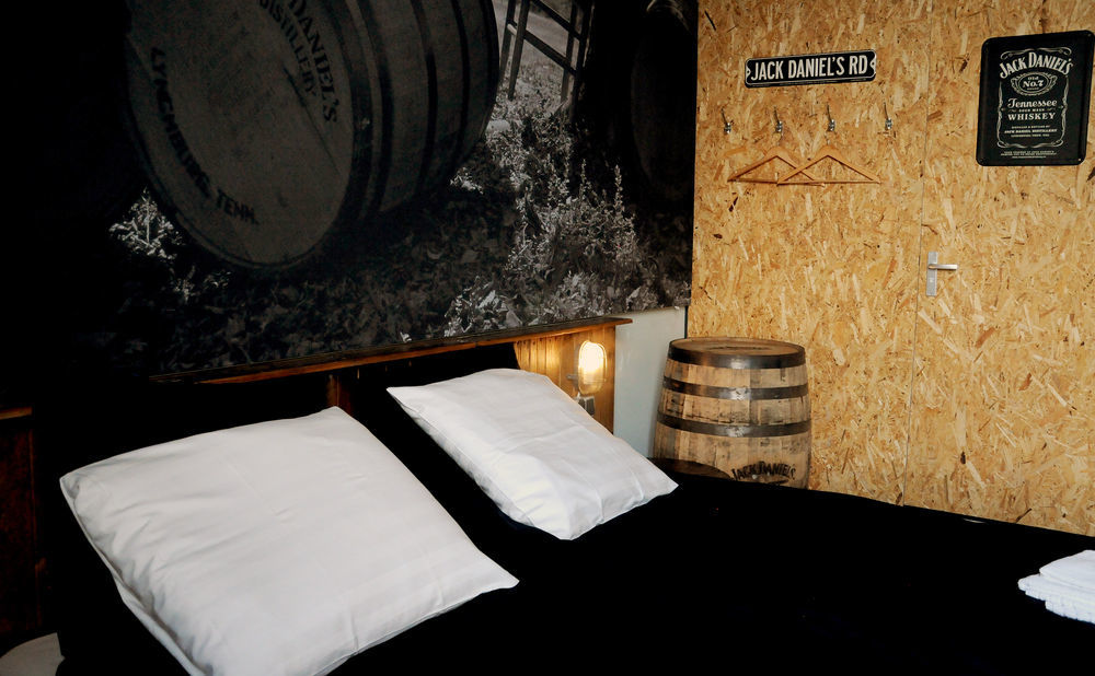 Stayokay Hostel Eindhoven - Blue Collar Екстер'єр фото