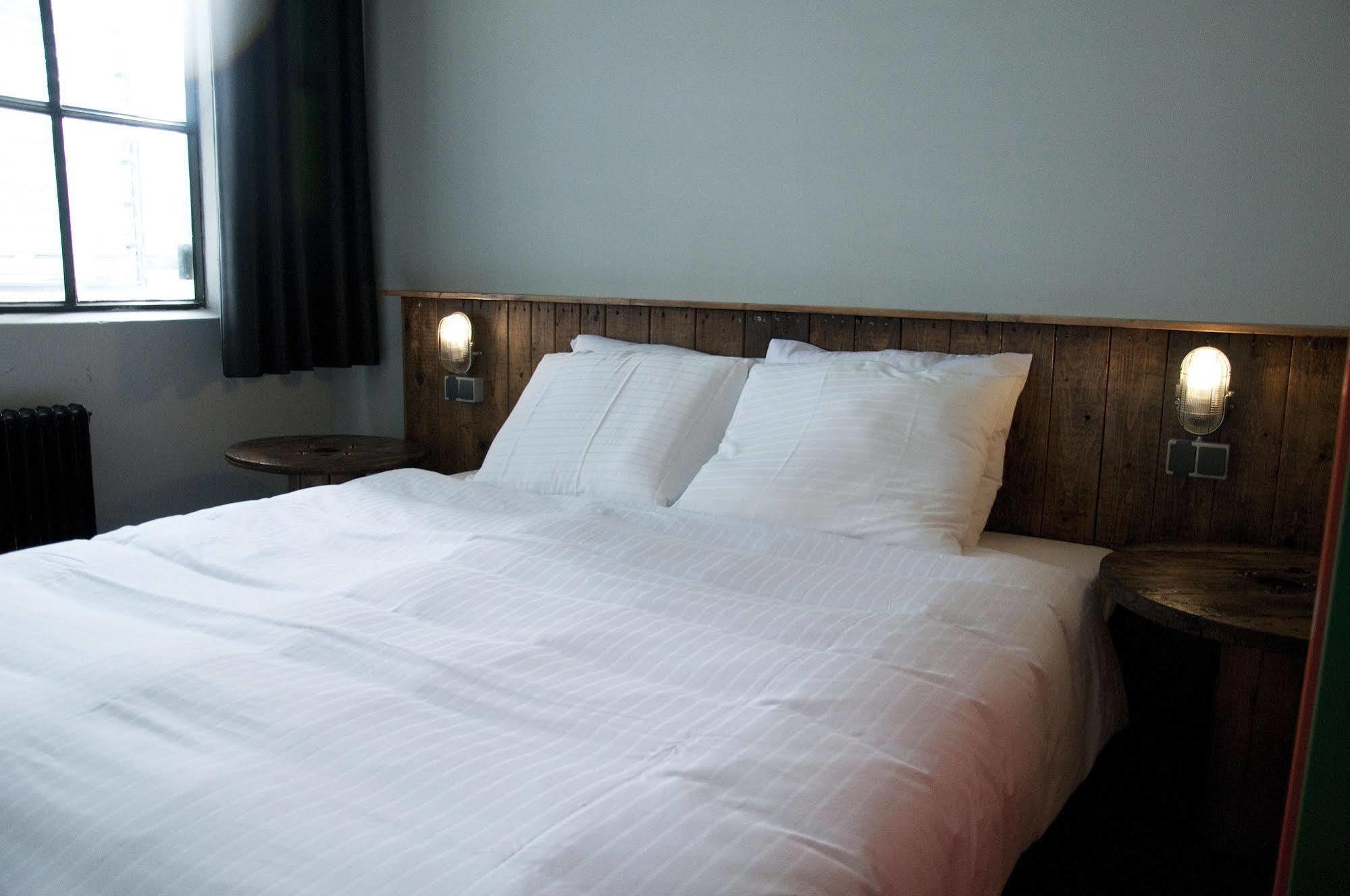 Stayokay Hostel Eindhoven - Blue Collar Екстер'єр фото
